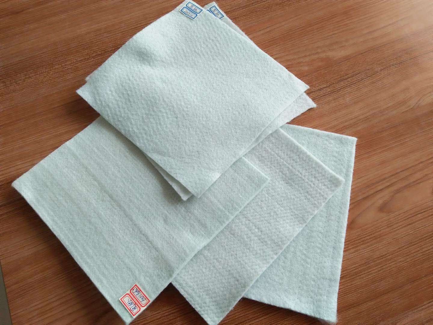 短丝土工布